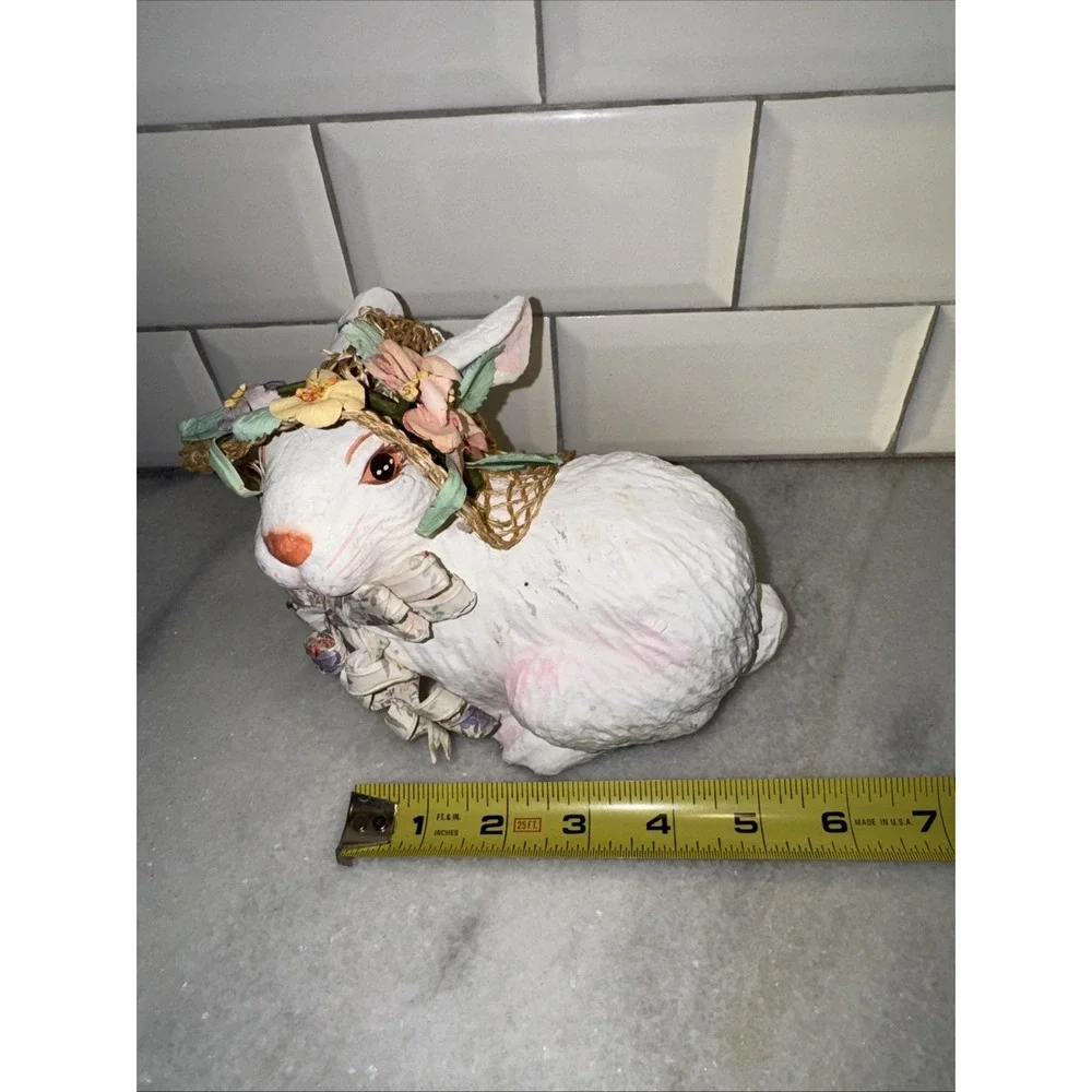 VINTAGE PAPER MACHE SITTING GIRL BUNNY W/ STRAW HAT MADE IN THE‎ PHILIPPINES